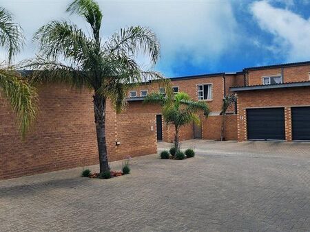 3 Bedroom Townhouse in Glen Marais