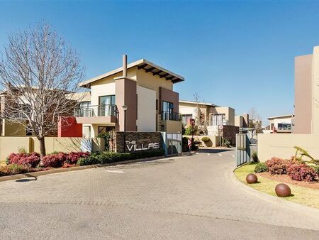 2 Bedroom Townhouse in Glen Eagles Estate