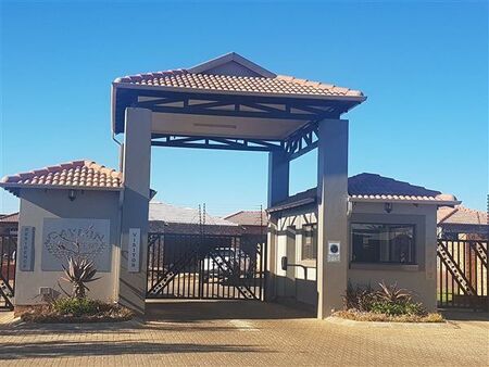 3 Bedroom Cluster in Jansen Park