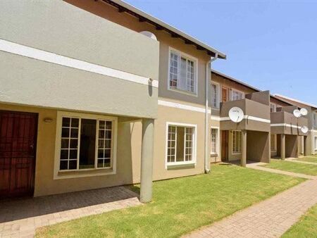 1 Bedroom Townhouse in Comet