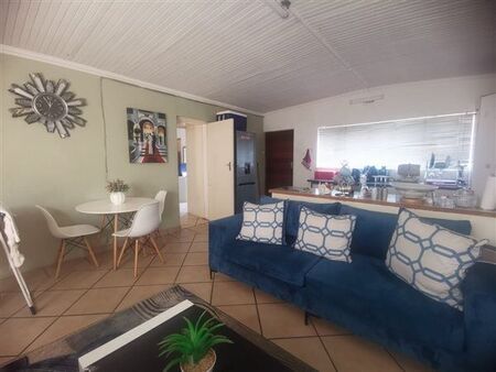 1 Bedroom Apartment in Ravenswood