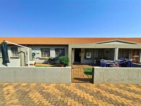 2 Bedroom Townhouse in Witfield