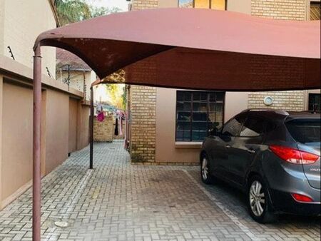2 Bedroom Apartment in Westdene