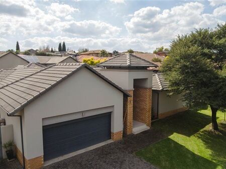 4 Bedroom House in Ebotse Estate