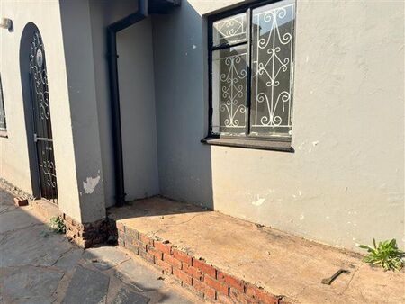 2 Bedroom House in Laudium