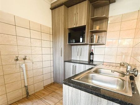 4 Bedroom House in Rooihuiskraal