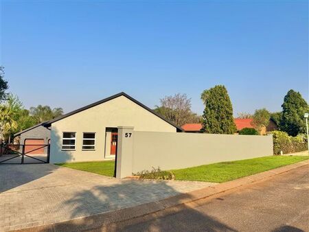 3 Bedroom House in Zwartkop