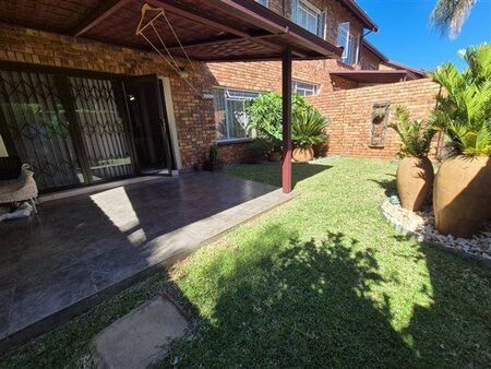 2 Bedroom Apartment in Zwartkop