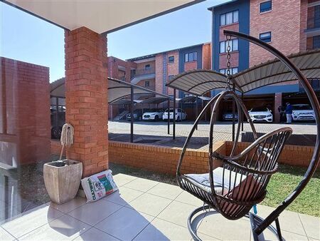 2 Bedroom Apartment in Die Hoewes