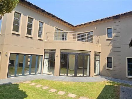 4 Bedroom House in Midlands Estate
