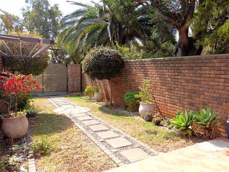2 Bedroom Duplex in Lyttelton Manor