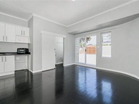 1 Bedroom Apartment in Newton Park