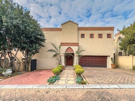 4 Bedroom House in Eagle Canyon Golf Estate