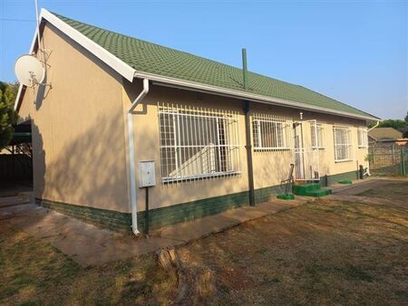 3 Bedroom House in Greenhills