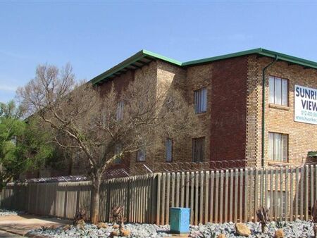 2 Bedroom Apartment in Kwaggasrand