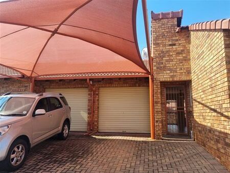 2 Bedroom Townhouse in Faerie Glen