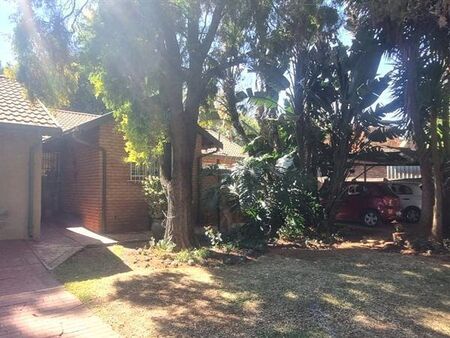2 Bedroom House in Elarduspark