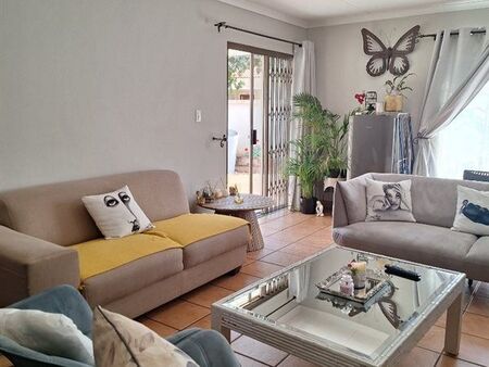 3 Bedroom Townhouse in La Montagne