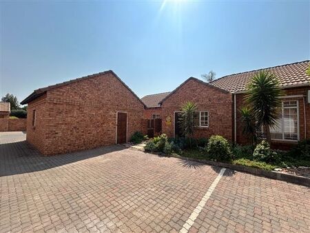 2 Bedroom Townhouse in Equestria