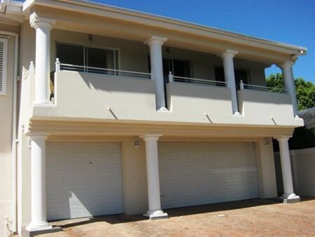 2 Bedroom Apartment in Waterkloof