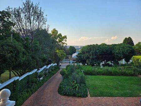 2 Bedroom Apartment in Waterkloof