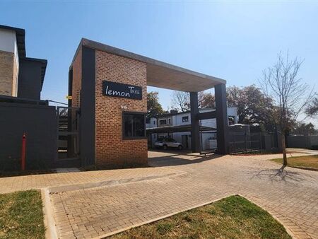 2 Bedroom Apartment in Menlo Park
