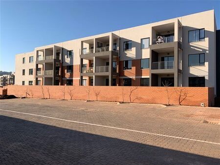 2 Bedroom Apartment in Waterkloof Ridge