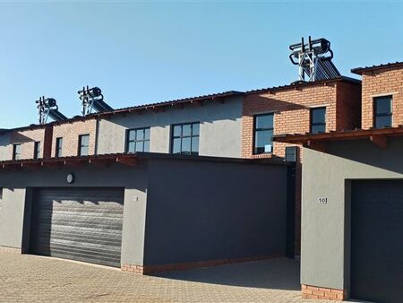 3 Bedroom Duplex in Sinoville