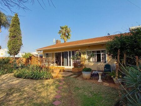 2 Bedroom House in Waverley