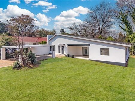 3 Bedroom House in Bryanston
