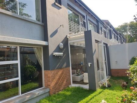 4 Bedroom Townhouse in Edenburg