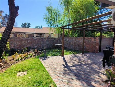 2 Bedroom House in Oudtshoorn