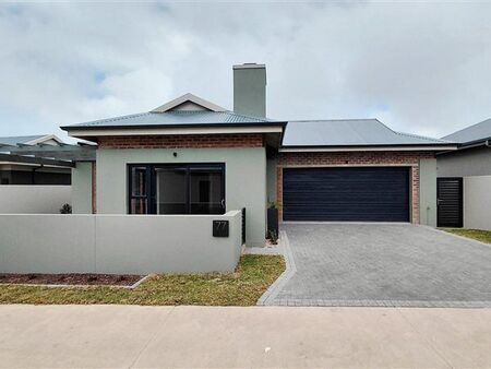 3 Bedroom House in Glenwood