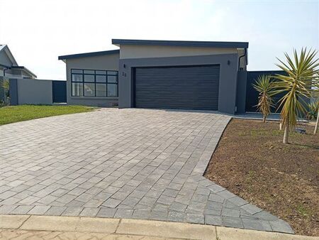 3 Bedroom House in Le Grand Estate