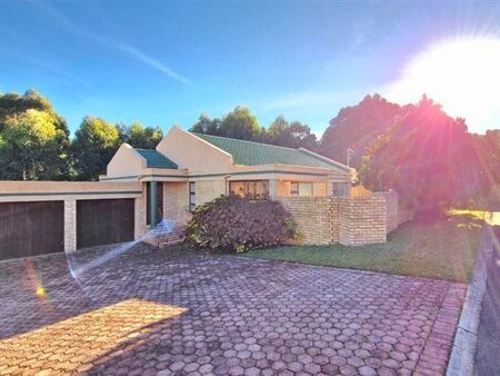 3 Bedroom House in Heather Park