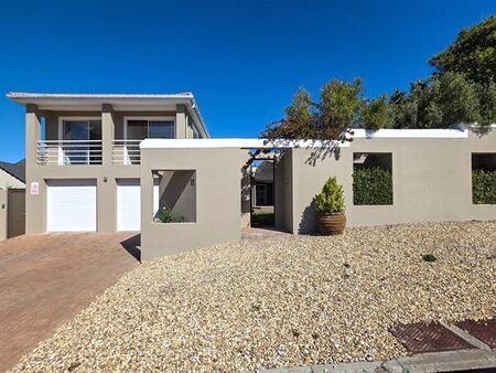 5 Bedroom House in West Beach
