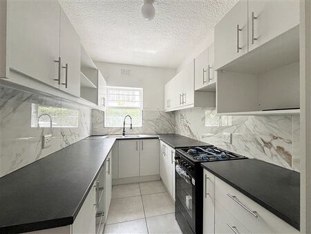 2 Bedroom Apartment in Claremont