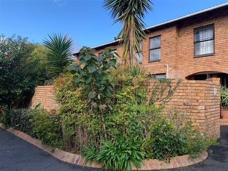 3 Bedroom Townhouse in Kenilworth