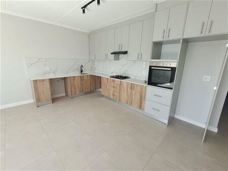 2 Bedroom Apartment in Sandown