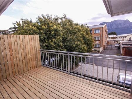 2 Bedroom Flat in Claremont