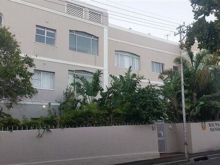 1 Bedroom Apartment in Rondebosch