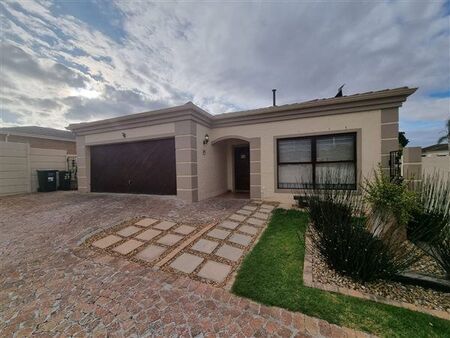 3 Bedroom House in Uitzicht