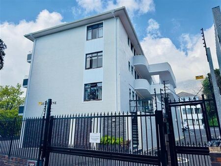 2 Bedroom Apartment in Oranjezicht