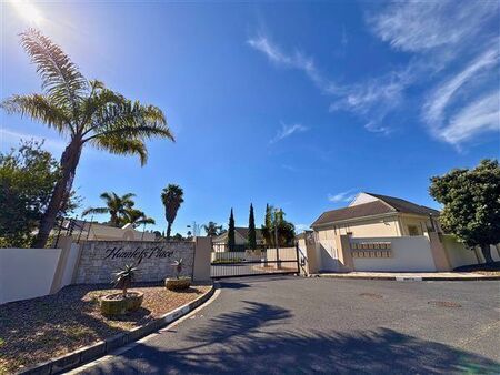 3 Bedroom House in Sonstraal Heights