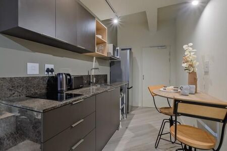 1 Bedroom Apartment in Foreshore