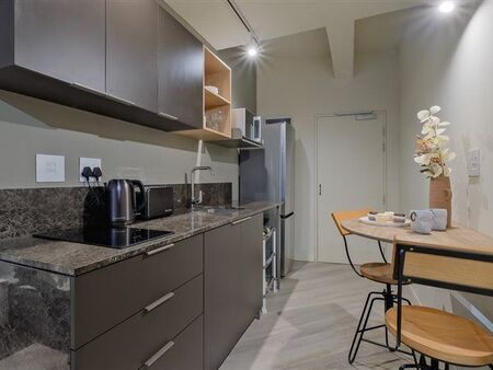 1 Bedroom Apartment in Foreshore