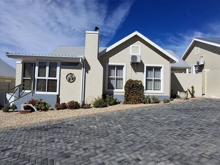 3 Bedroom House in Langerug