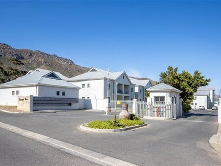 2 Bedroom Apartment in Admirals Park