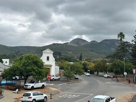 1 Bedroom Apartment in Paarl