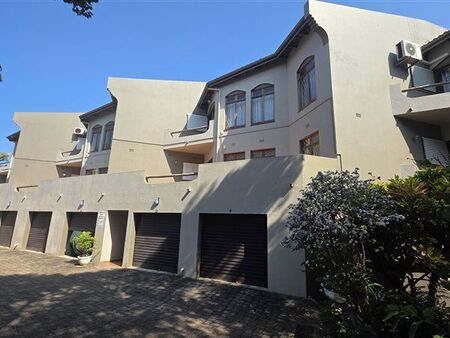 2 Bedroom Flat in Manaba